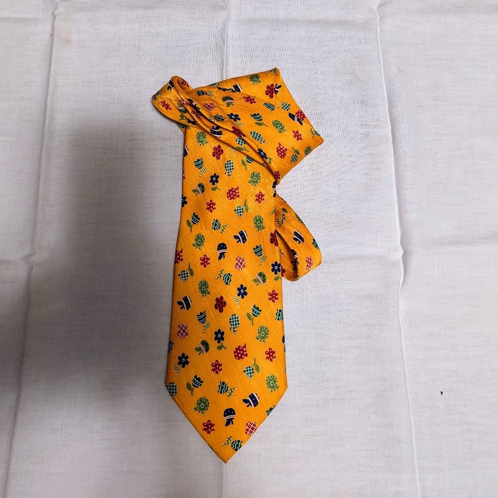 COURREGES PARIS 100% SILK TIE MADE IN ITALY TROPICS MOTIF